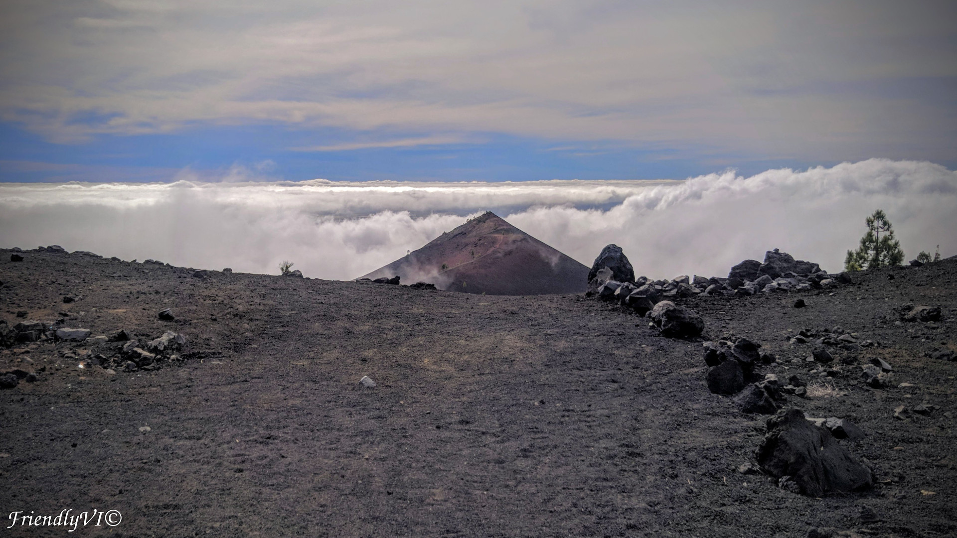 volcano in the clouds La Palma ruta de los volcanos