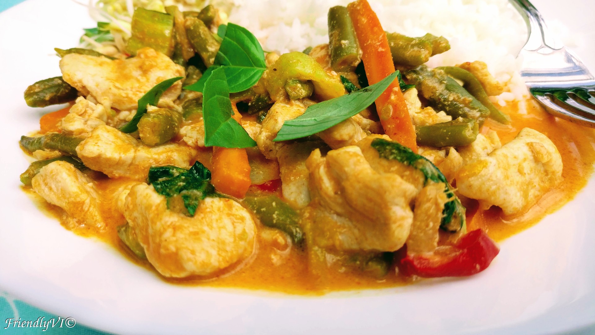 red thai curry chicken