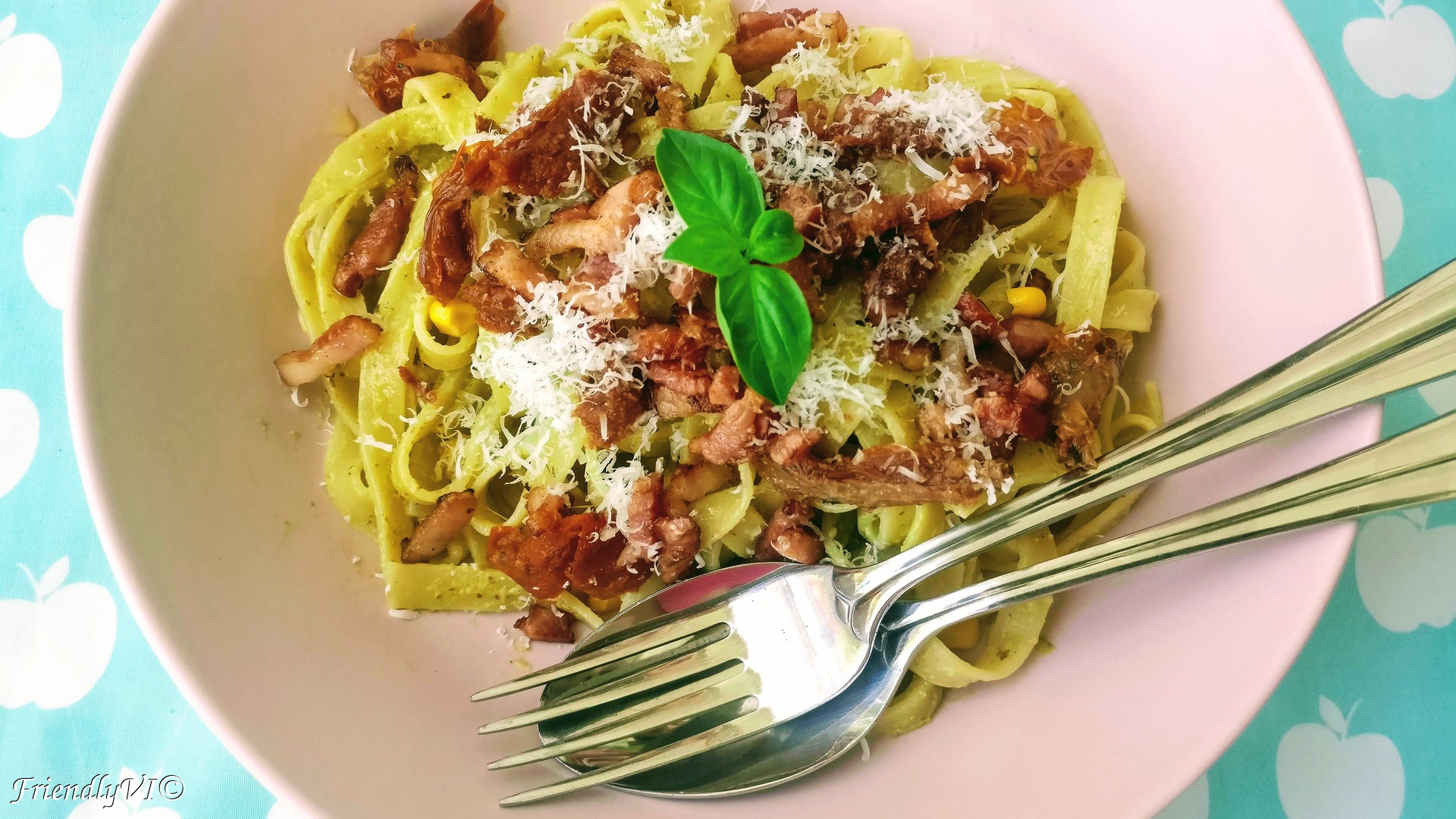 pasta with pesto