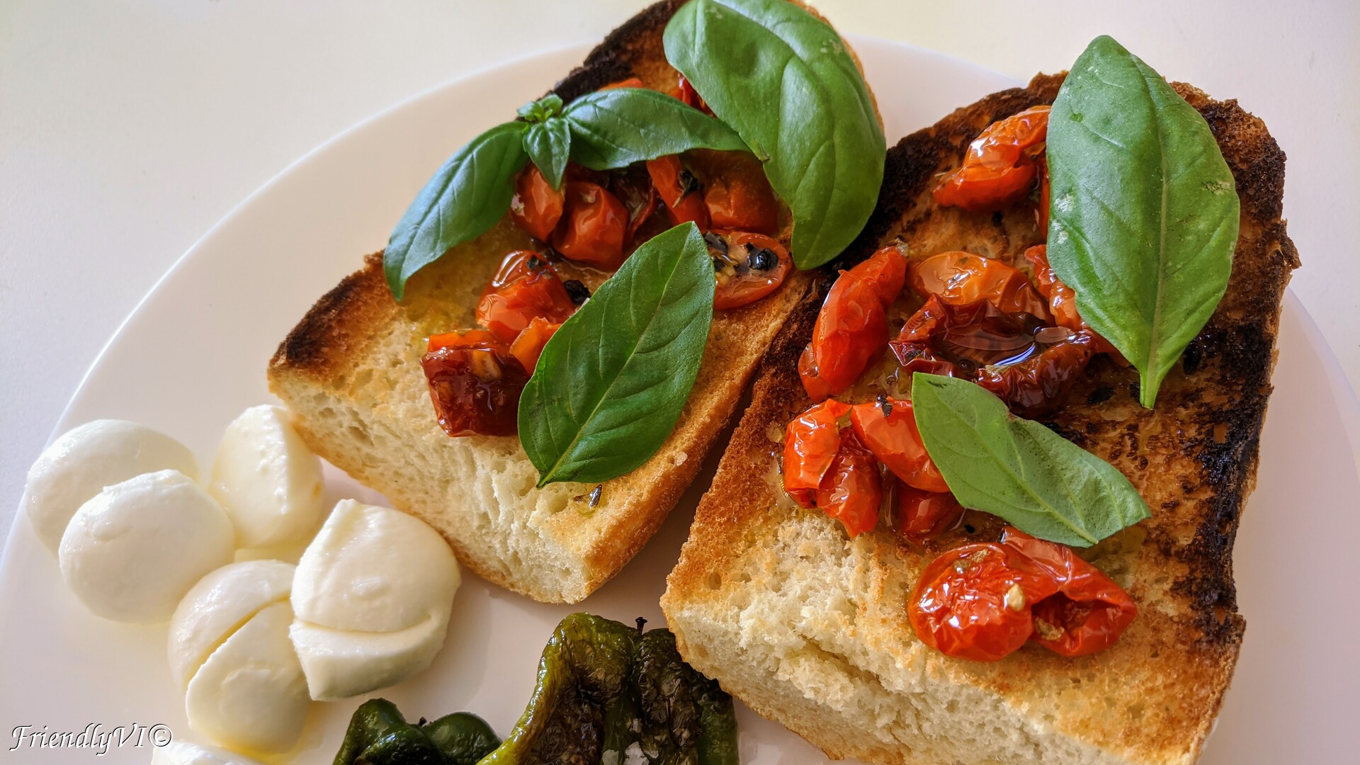 sun dried tomatoes in olive oil