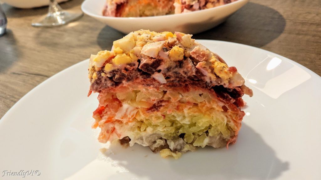 Selyodka pod shuboy - Russian herring salad - Thyme consuming
